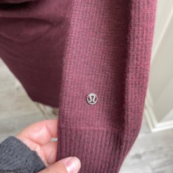 Lululemon athletica Dress (can wear it scoop or v neck & long or 3/4 sleeve. - Picture 3 of 6